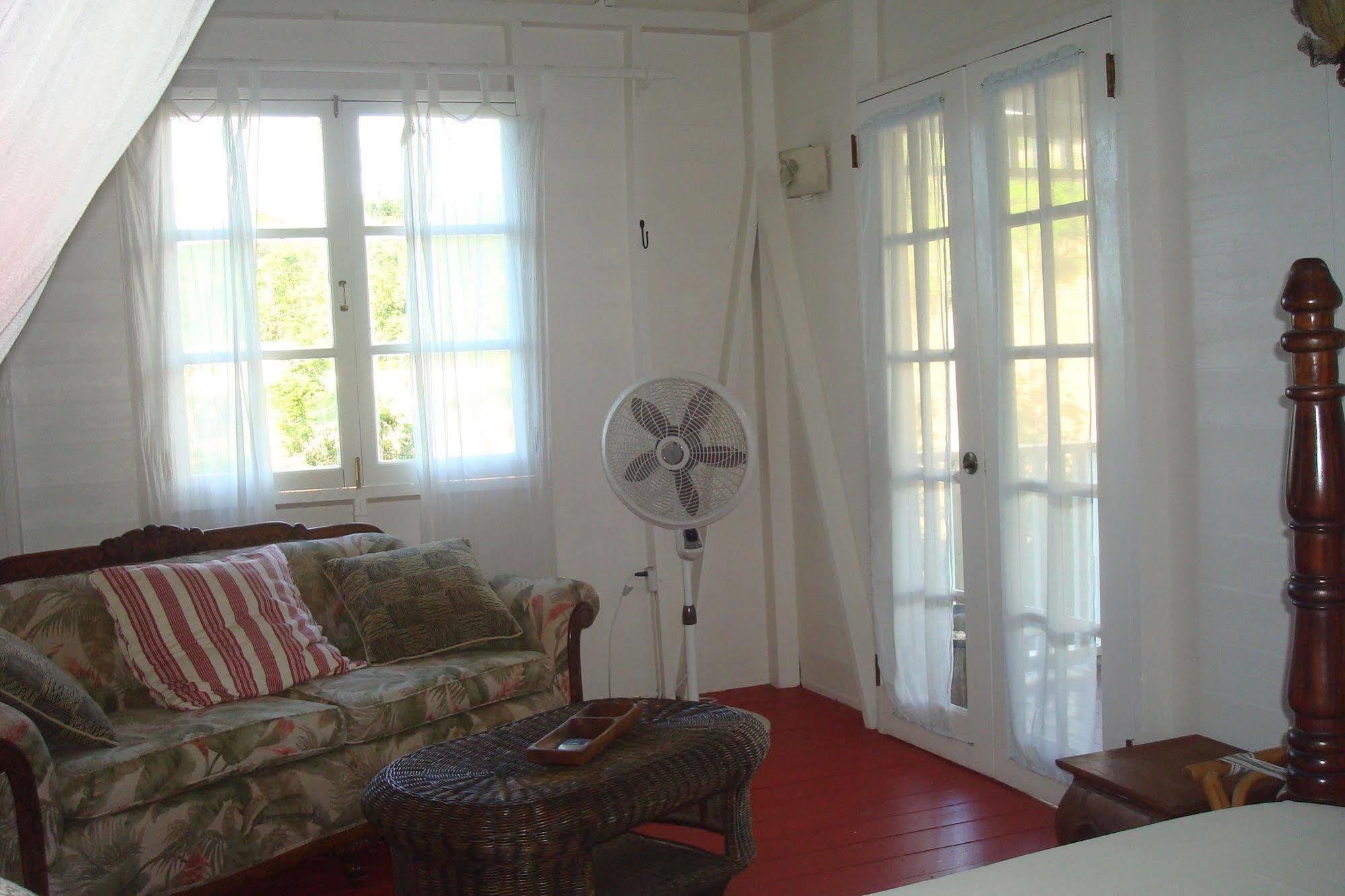 Galley Bay Cottages Five Islands Village Exterior photo